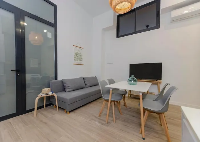 Parque De Cabecera & Bioparc Apartment Апартаменты